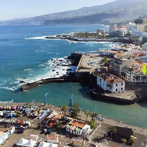 https://home2book-beachfront-canarian-style-balcony-house.in-canary-islands.com